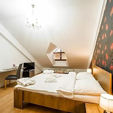 Pansky Dum Hotel Kostelec nad Orlici
